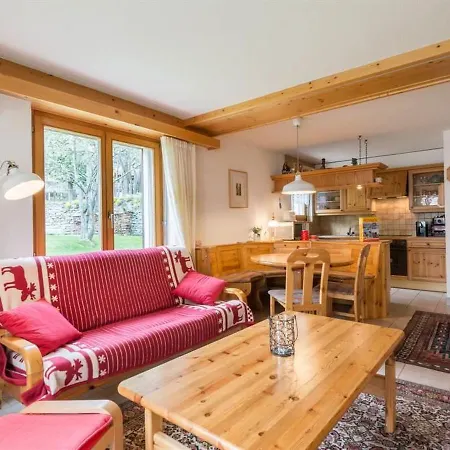 Apartment Blomattu 2 *